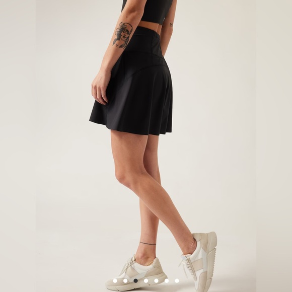 Athleta Ace High Rise 15 1/2 Tennis Skort in Black, Size L, EUC - Picture 3 of 13